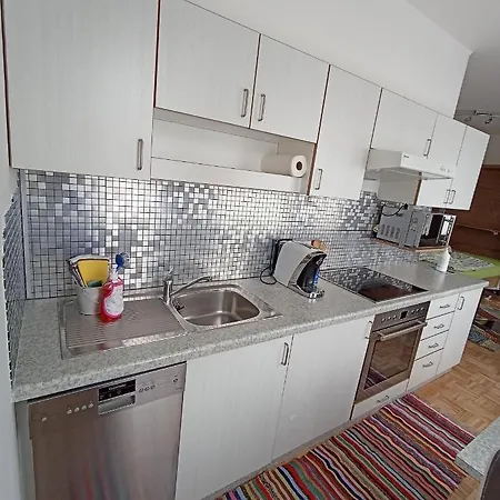 Apartmentstudio Mit Tiefgarage Free Parking 아파트 *