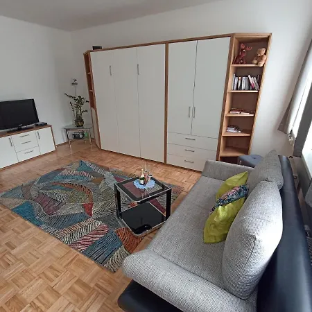 아파트 Apartmentstudio Mit Tiefgarage Free Parking