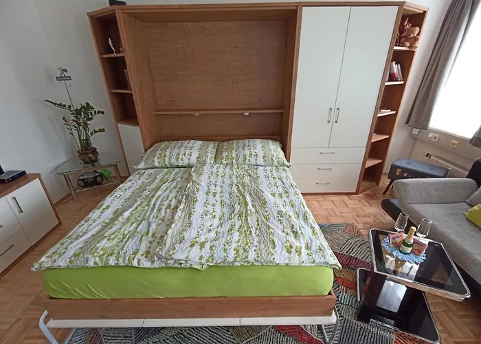 Apartmentstudio Mit Tiefgarage Free Parking